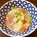 yutang's cooksnap of when they made 大根とブロックベーコンの煮物.