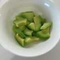 ★みーちゃんママ★'s cooksnap of when they made 固いアボカドをレンチンで食べ頃に☆.