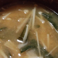 ヨシヨッシー's cooksnap of when they made えのきとニラのごま味噌汁.