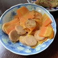 なつっこりー's cooksnap of when they made 魚肉ソーセージとにんじん、マヨ炒め.
