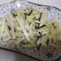きらり流れ星's cooksnap of when they made 【使いきり】大根の皮の塩昆布和え.