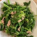 ポメちょん's cooksnap of when they made ツナ缶とセロリの葉っぱ炒め.