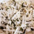 にゃん0715's cooksnap of when they made 韓国海苔味の大根サラダ.