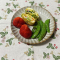 yesmama's cooksnap of when they made 三つ葉とカニカマの卵焼き.