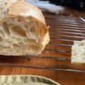 奄美のブーゲンビリア's cooksnap of when they made 捏ねなくていいパンｄｅフランスパン.