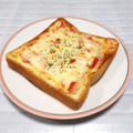 ＠迷子＠'s cooksnap of when they made からしマヨでカニカマチーズトースト.