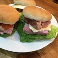 Ruriluru's cooksnap of when they made 男のロマンだ！厚切りハムで豪快マフィン！.