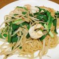 vabochan's cooksnap of when they made ランチに☆海老ニラ焼きそば.