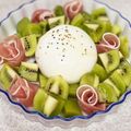 ＊なみへい＊'s cooksnap of when they made ブッラータチーズとキウイのアペタイザー.