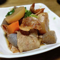 和☆2049's cooksnap of when they made ご飯が進む♪豚と大根と蒟蒻の分量簡単煮物.