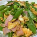 クックT5WTEC☆'s cooksnap of when they made 下茹で不要♡スナップエンドウの卵炒め.