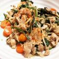 クックODMXA7☆'s cooksnap of when they made 美味♪豚もも肉ほうれん草もやしの味噌炒め.