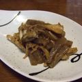 ロシアン's cooksnap of when they made こんにゃくとキノコのガーリック醤油炒め.