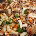 みき☆ハチ's cooksnap of when they made 簡単＊牛肉ともちもちトッポギの甘辛炒め.