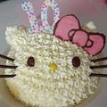 ツインガールズのママ's cooksnap of when they made ボールでキティちゃんの立体キャラケーキ.