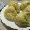 つくフォト部長♪♪こまっちゃん's cooksnap of when they made サーモンとアボカドの☆簡単パリおにぎり.