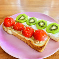 ねっちゃんっ's cooksnap of when they made ミニトマトとツナマヨのトースト.