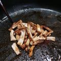 くまぴこ222's cooksnap of when they made 簡単！旨い！つまみになる裂きしいたけの軸.