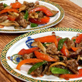お料理ニャロメ's cooksnap of when they made 牛肉と野菜、きのこのオイスターソース炒め.