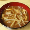 ぽりぽり拓庵's cooksnap of when they made もやしのみそ汁.