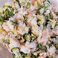 ヒロランド's cooksnap of when they made 簡単！さっぱりキュウリ鮭ちらし寿司.