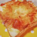 ソイマム's cooksnap of when they made アメリカの祖父からの伝統チーズトースト.