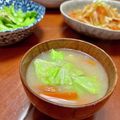 Superlittleboo's cooksnap of when they made 野菜具沢山♡我が家の定番お味噌汁♡.