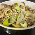 ゆ0518か's cooksnap of when they made 【野菜】しめじとネギのごましょう油炒め.