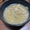 クックBWZVK1☆'s cooksnap of when they made 家族に好評！たまねぎと挽き肉の味噌汁.