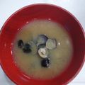 クック3N0VKO☆'s cooksnap of when they made 簡単#しじみのお味噌汁.