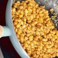 クックHUGIO1☆'s cooksnap of when they made 豆まきの余り福豆で＊ピーナツ味噌風.