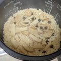 由芽15's cooksnap of when they made 松茸の味お吸いもので炊き込みごはん.