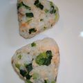 ミロ9607's cooksnap of when they made 塩シャケと野沢菜漬けのおにぎり.