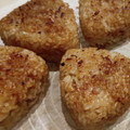クックRM7OOH☆'s cooksnap of when they made めんつゆで簡単！焼きおにぎり.