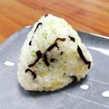 YCHキッチン's cooksnap of when they made 悪魔のおにぎり☆塩昆布入り.