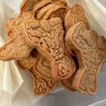 alohaoeaco's cooksnap of when they made 米粉で作る＊シックなフラワークッキー＊.