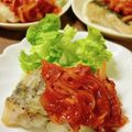 ♬ぶちこ♬'s cooksnap of when they made 鱈のソテー♪玉ねぎ大葉のケチャップソース.
