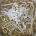 ひぃちゃんひー's cooksnap of when they made レンジで！豚もやし辛みそラーメン.