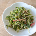 かしゅかしゅん's cooksnap of when they made 簡単！激ウマ！豆苗とカニカマのごまサラダ.