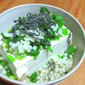 ちーまぐ's cooksnap of when they made 包丁要らず冷奴、温奴☆あげ玉しそ塩昆布　.