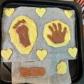 げこりんあやりん's cooksnap of when they made 【覚書】ホットケーキmixで手形クッキー.