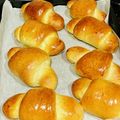 ぐ～たらママン's cooksnap of when they made 手ごねでふわふわバターロール♪.