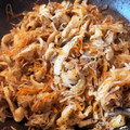 和子定子's cooksnap of when they made 大根と人参とさつま揚げの黒胡麻きんぴら.