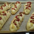 ゆうかりおん's cooksnap of when they made HBで♡簡単編み込み風お惣菜パン.