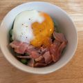 haruru141's cooksnap of when they made サイゼの青豆とベーコンの温玉サラダ再現.