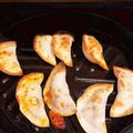みや☆じゅん's cooksnap of when they made 餃子の皮でカルツォーネ風☆発酵食品は最高.
