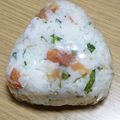 ﾋﾟﾛﾐ♡'s cooksnap of when they made 梅干と大葉のおにぎり.