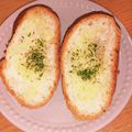みきてぃー☆彡's cooksnap of when they made 簡単５分♡チューブでガーリックトースト.