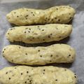 クックXDI3HN☆'s cooksnap of when they made タピオカ粉で♫♬もちもち黒ごまパン.
