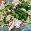 さちaro's cooksnap of when they made イカ&豚とほうれん草のバター醤油炒め.